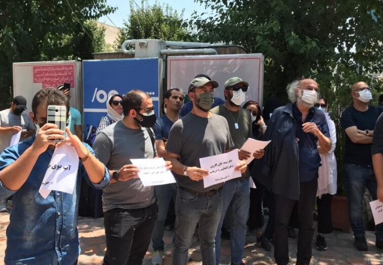 تجمع کارگردانان و بازیگران سینما در حمایت از مردم خوزستان