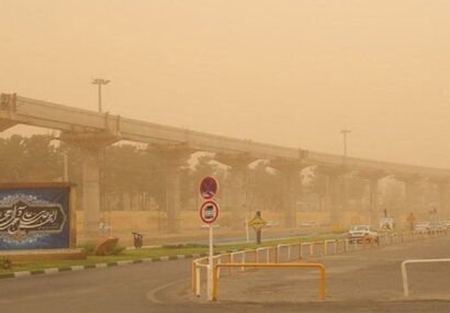 ریزگردها در قم بزرگی می‌کنند